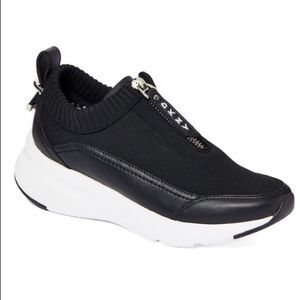 DNKY Black Prince Leather Platform Sneaker